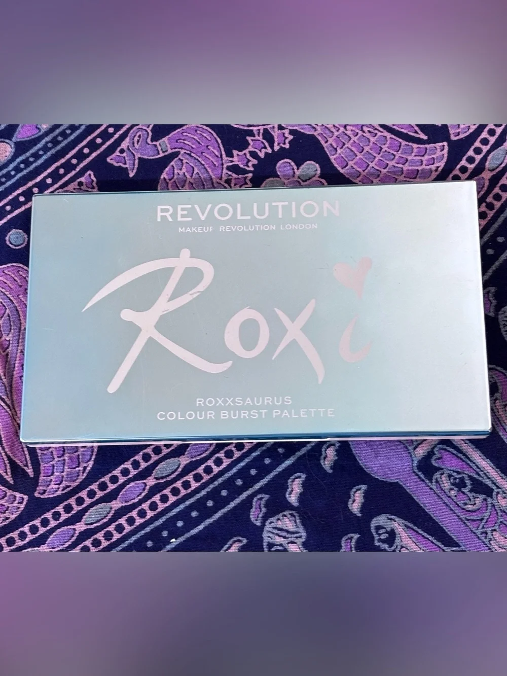 Makeup Revolution X - “Roxi” ROXXSAURUS Eyeshadow Palette- 18 Shades
